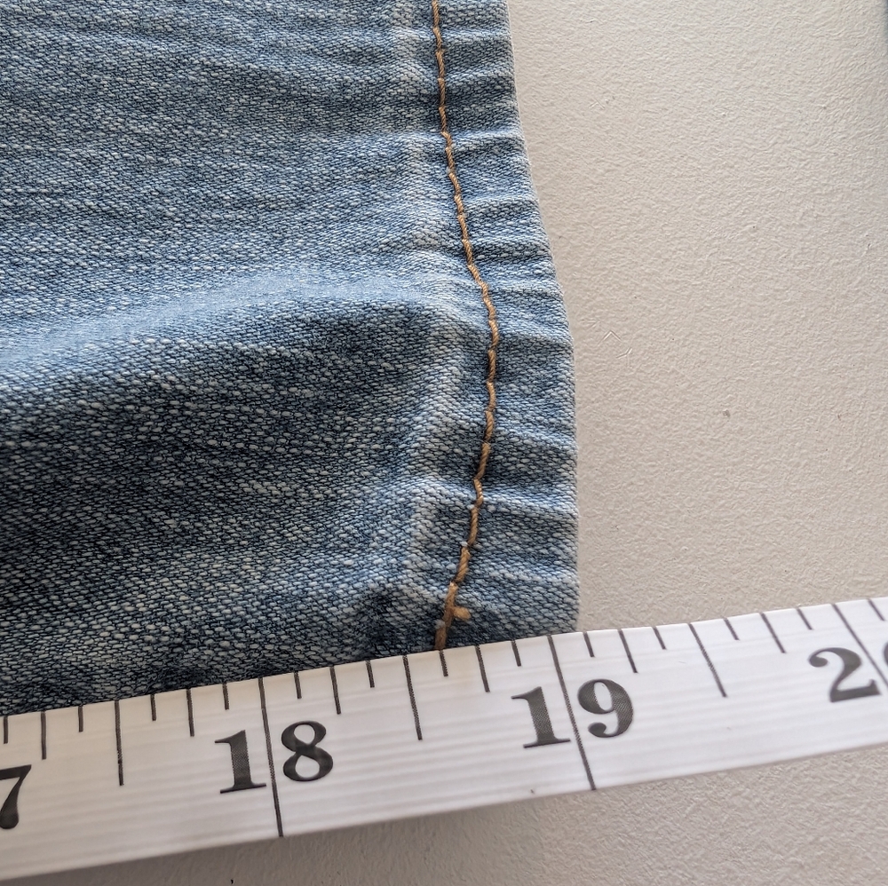 Bandolino Women's Ankle & Cropped Jeans - Blue Size 8 - Picture 8 of 8